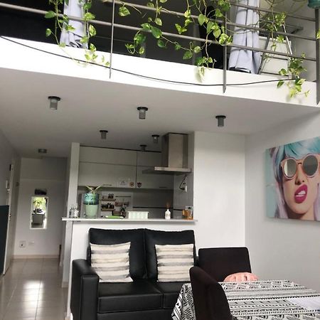 El Depto Tipo Duplex Pleno Centro Incluye Cochera Consultar Servicio De Parking Apartment Монте Гранде Екстериор снимка